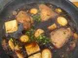 A picture of Braised Chicken with mushrooms & Tau Kwa.