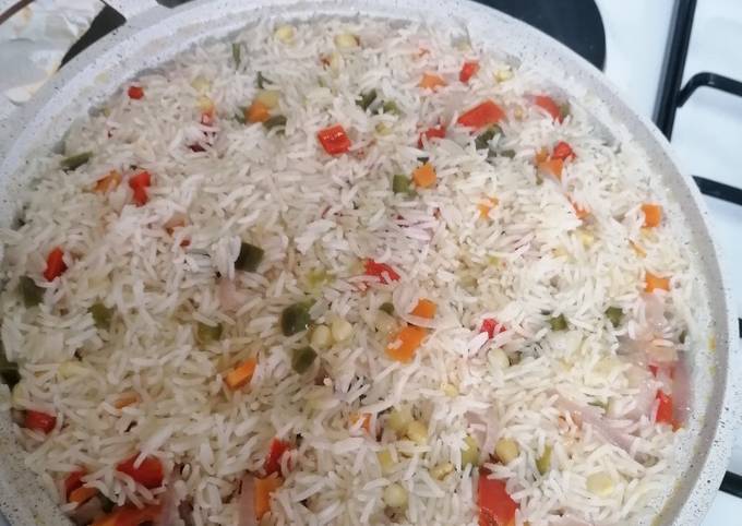 A picture of Vegetable rice.