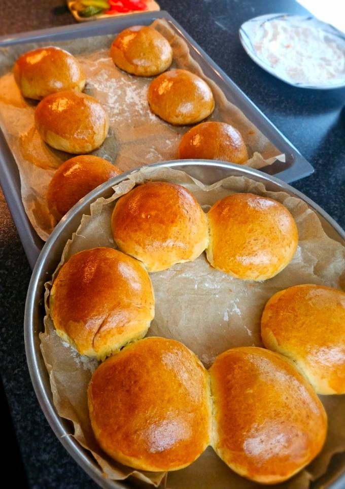 A picture of Brioche Burger Buns.