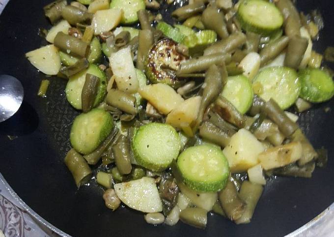 A picture of Celine vegetable fry.