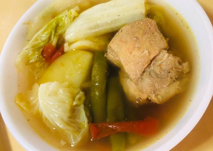 A picture of Pork & Vegetables in a Lightly Spiced Clear Broth (Turmeric - Garam Masala).