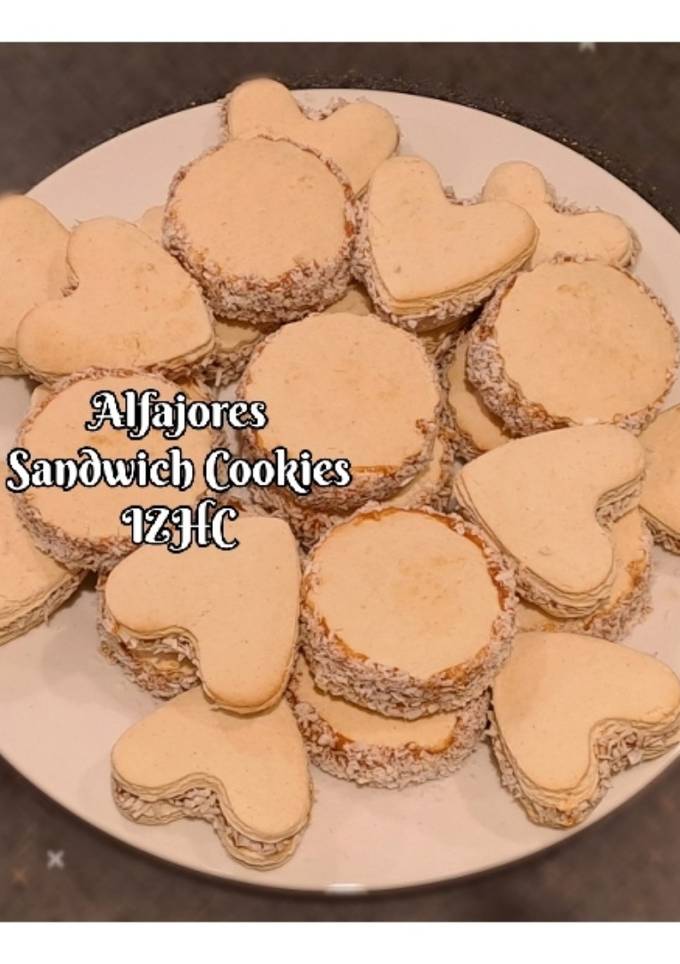 A picture of 🍪Alfajores Sandwich Cookies🍪.