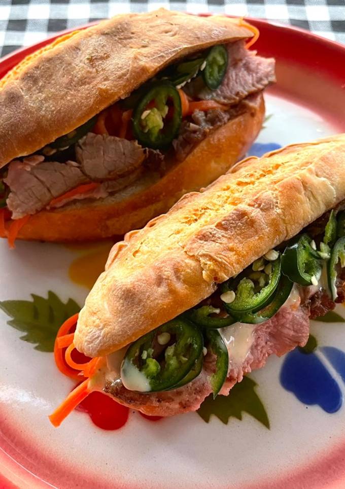 รูปของ Baguette Vietnamese Sandwich🥖🌶️🍅🧄แซนวิชเวียดนาม Banh Mi🥖🌶️EP:ไส้หมูย่าง&แครอทดองพริกสด🌶️