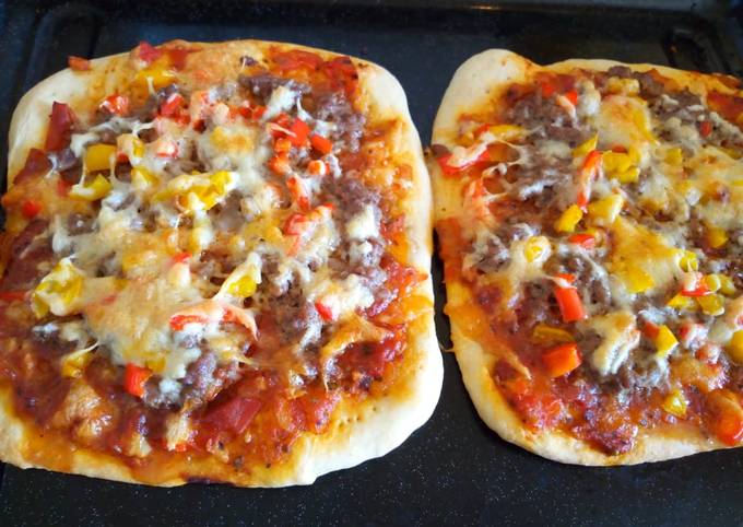 A picture of Veggie meat pizza.