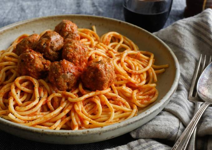 A picture of Spaghetti Meatball Bake.