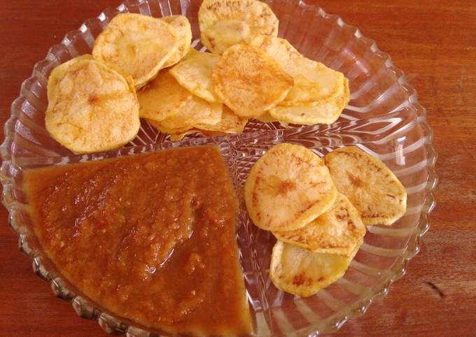 A picture of Potato crisps with tomatoes garlic sauce #Mombasa Potato contest.