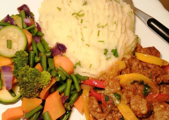 A picture of Mashed Potatoes with Beef and Vegetables #TheMeChallenge.