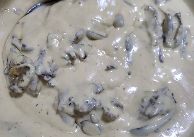 A picture of Creamy beef mushroom.