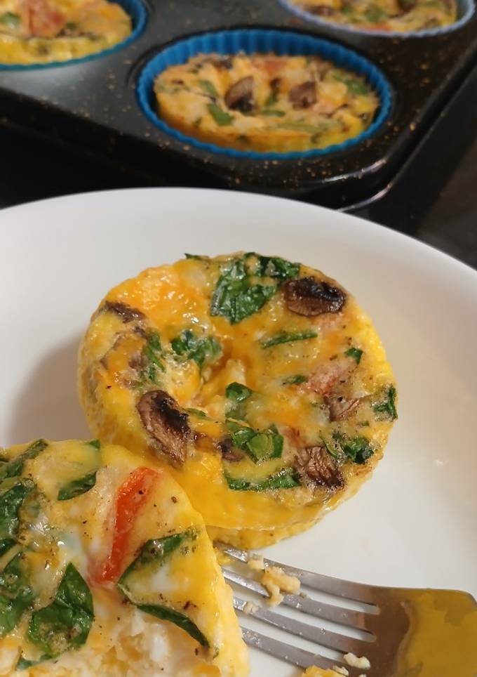 A picture of Jumbo Egg Bites (Spinach, Tomato, and Mushroom).