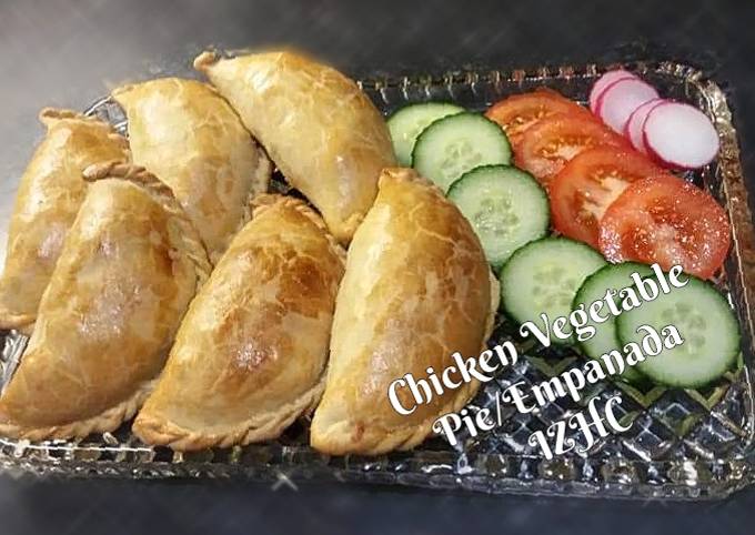 A picture of 🥟🫓Chicken Vegetable Pie/Empanada🫓🥟.