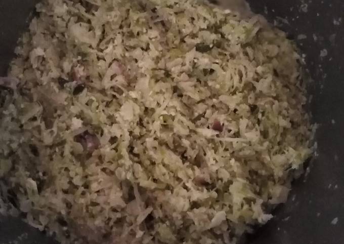 A picture of Creamed cabbage.