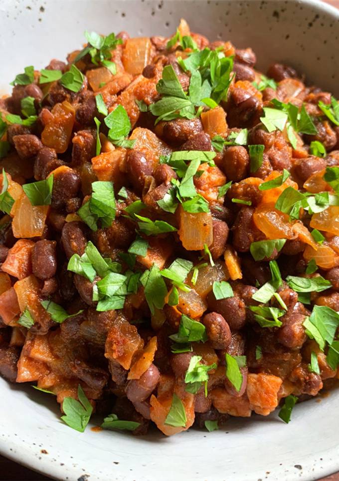 A picture of Stewed Azuki (Red Beans) & Bacon.