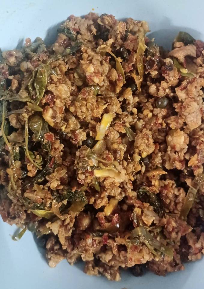 รูปของ ผัดเผ็ดเนื้อสับ