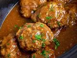 A picture of Salisbury Steak.