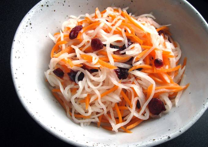 A picture of Daikon & Carrot ‘Namasu’ with Cranberries.