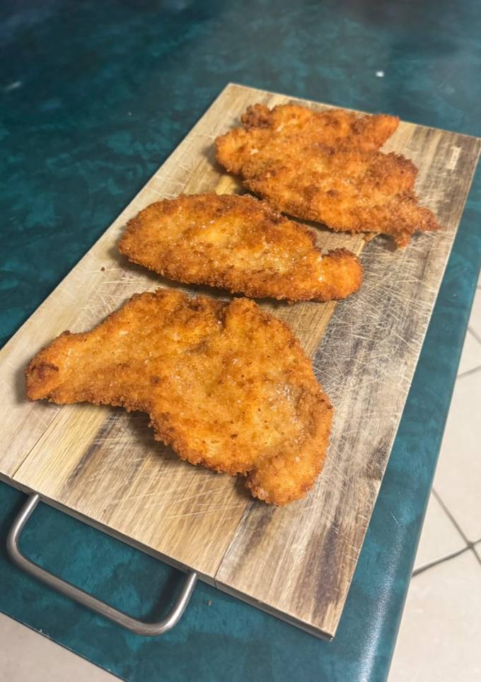 A picture of Crunchy Chicken Katsu Cutlets.