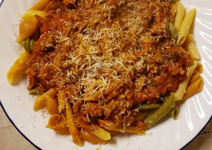 A picture of Pasta with vegetables.