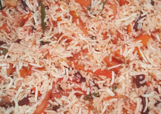 A picture of Vegetable pink pulav.