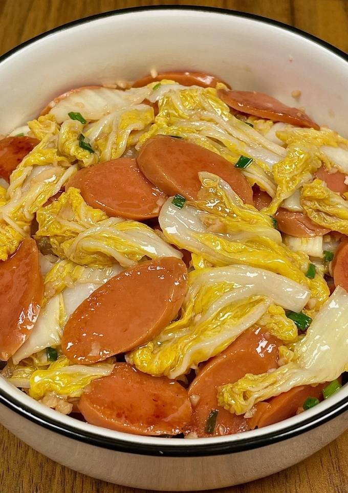 A picture of Stir-fried Baby Cabbage with Sausage.