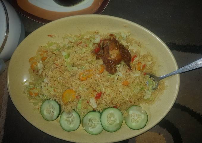 A picture of Vegetable jelouf rice.