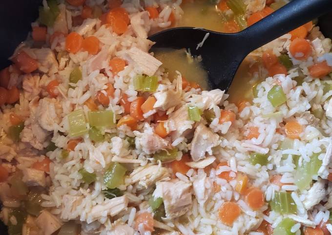 A picture of Turkey rice and vegetables.