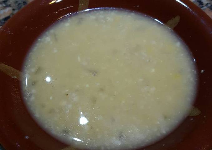 A picture of Oat Soup with vegetable stock.