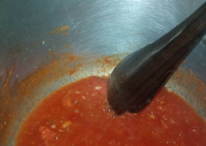 A picture of Tomato sause#jikonichalenge.