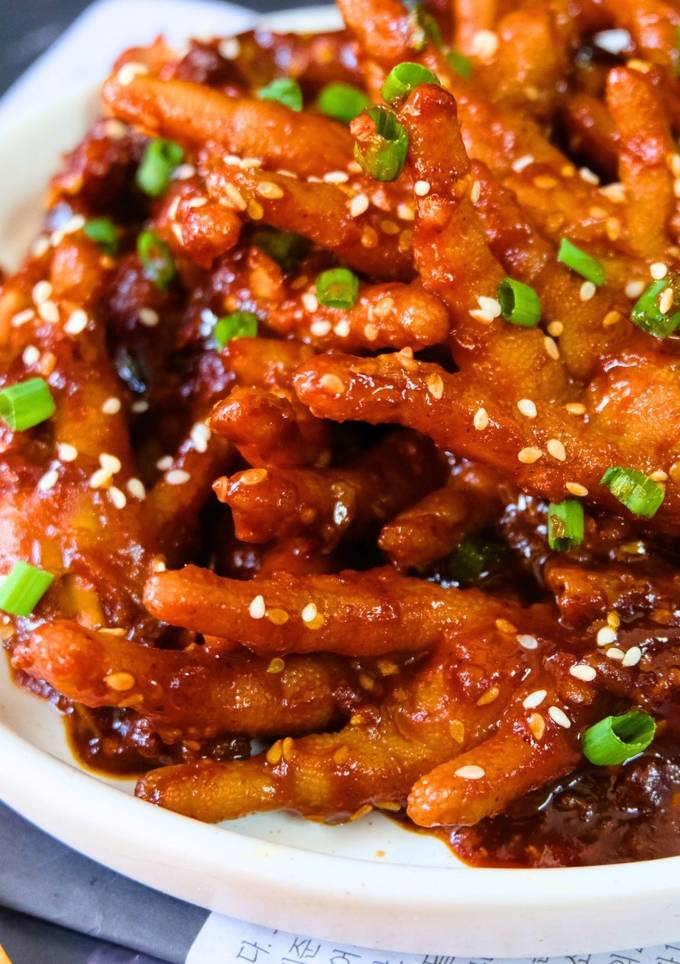 รูปของ ถูกใจคอซีรีส์ “ทักบัล ตีนไก่เผ็ดเกาหลี” อร่อย เด็ด เผ็ดจัดจ้าน🍗🔥
