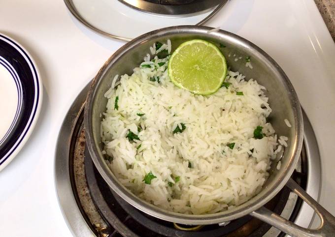 A picture of 🍚🍋‍🟩 Cilantro Lime Rice 🍋‍🟩🍚.