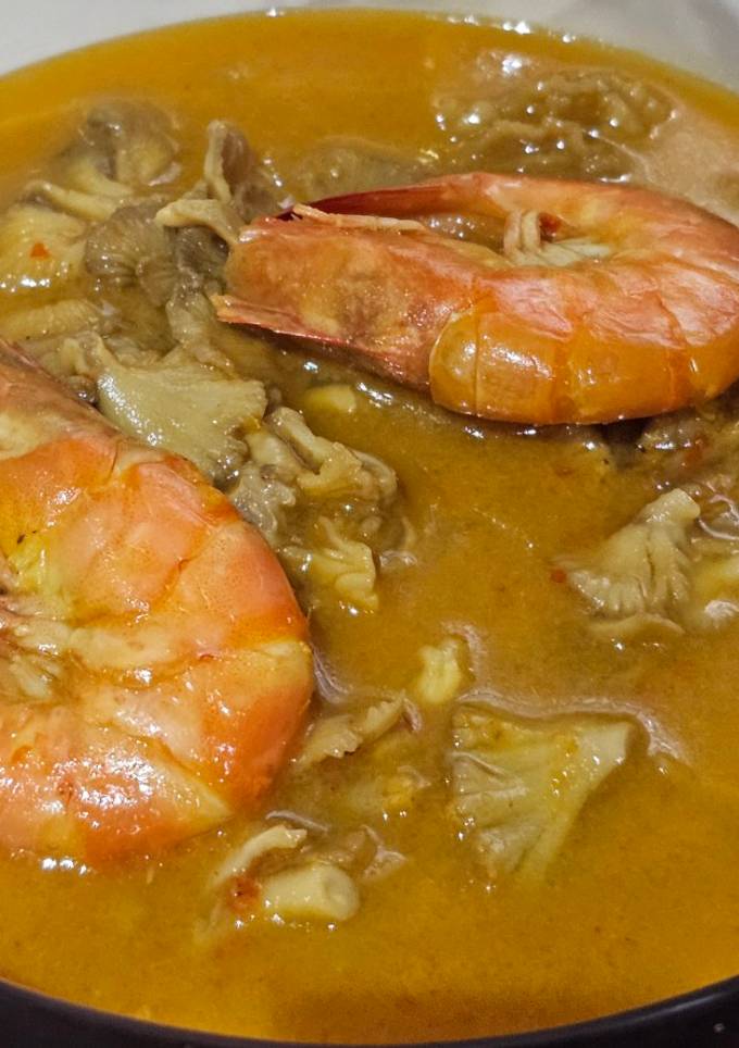 รูปของ แกงเห็ดแครงใส่กุ้ง
