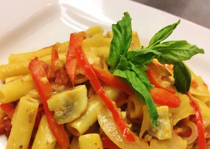 A picture of Sweet Italian Sausage Vegetable Ziti.