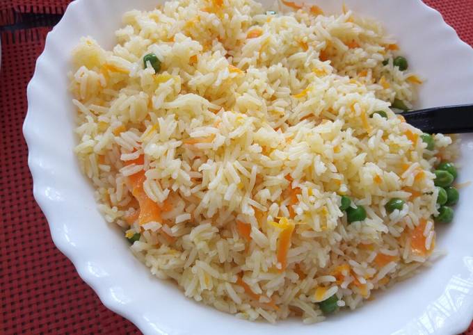 A picture of Vegetable rice.