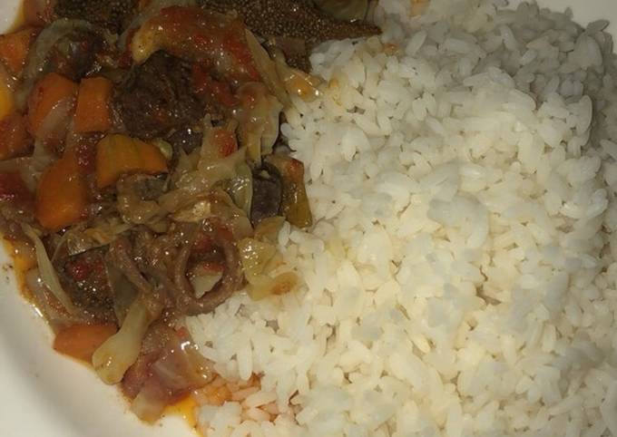 A picture of Rice with vegetable soup & orisirisi.