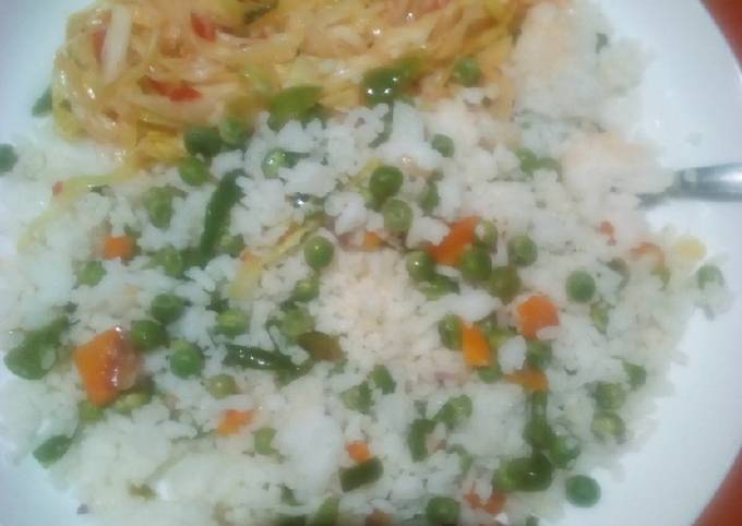 A picture of Vegetable rice.