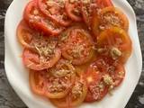 A picture of Tomato Garlic Salad.