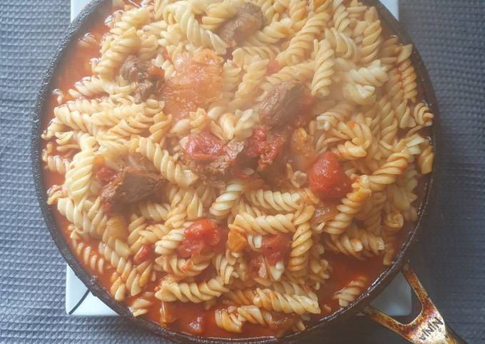 A picture of Beef Rump Steak Pasta in Tomato Sauce.