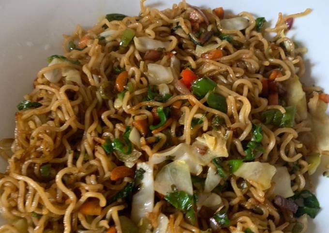 A picture of Vegetable stir fry indomie.