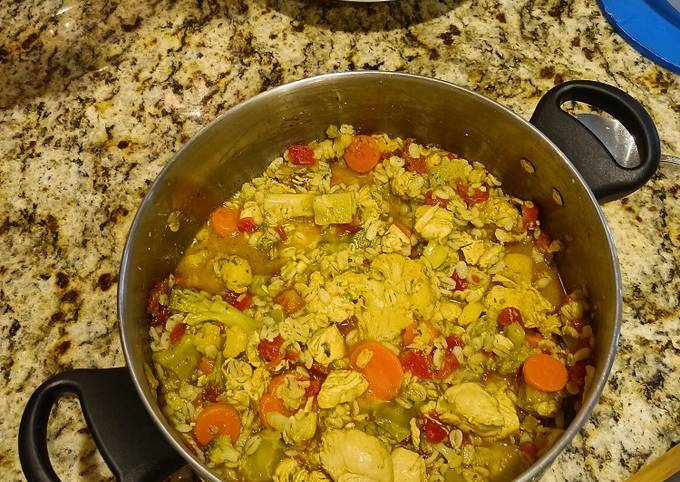 A picture of Spicy Chicken,Vegetable, and Barley soup.