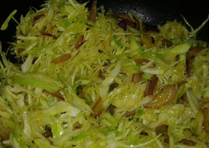 A picture of Sauteed cabbage.