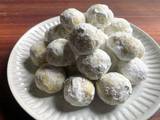 A picture of Pistachio Snowball Cookies.