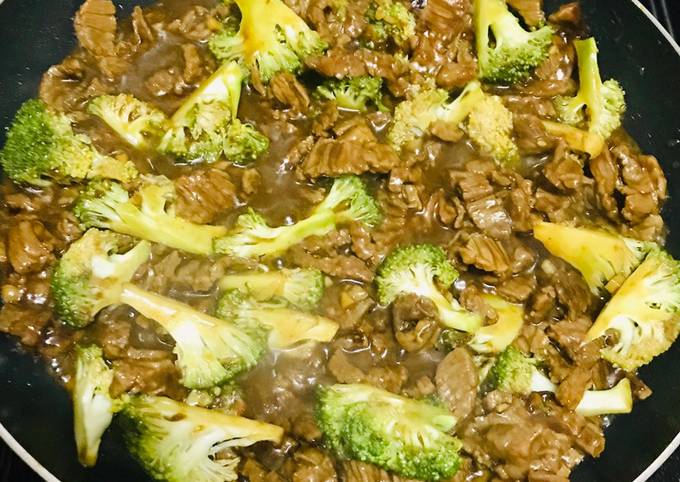 A picture of Beef and broccoli stir fry stew
#weeklyjikonichallenge.