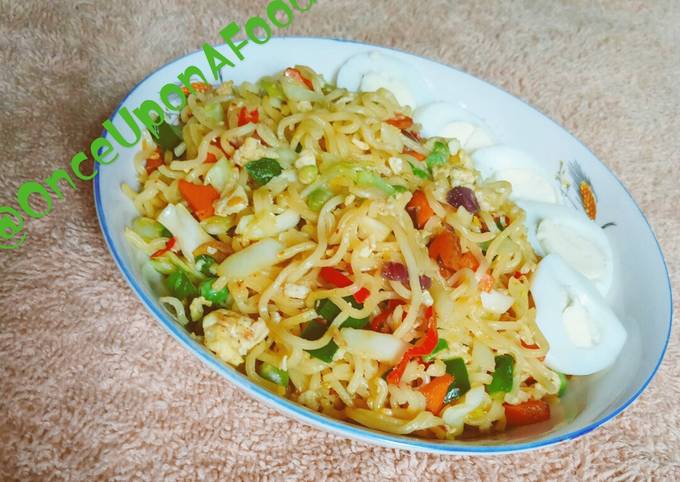 A picture of Egg and Vegetable Stir-fried Noodles.