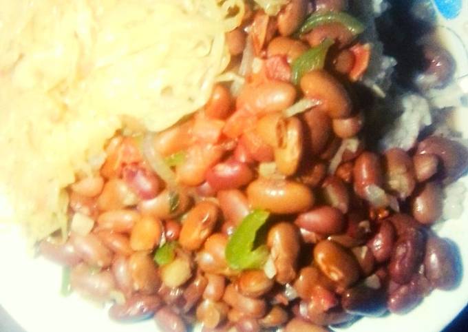 A picture of Rice beans with cabbage#Endofyearchallenge.