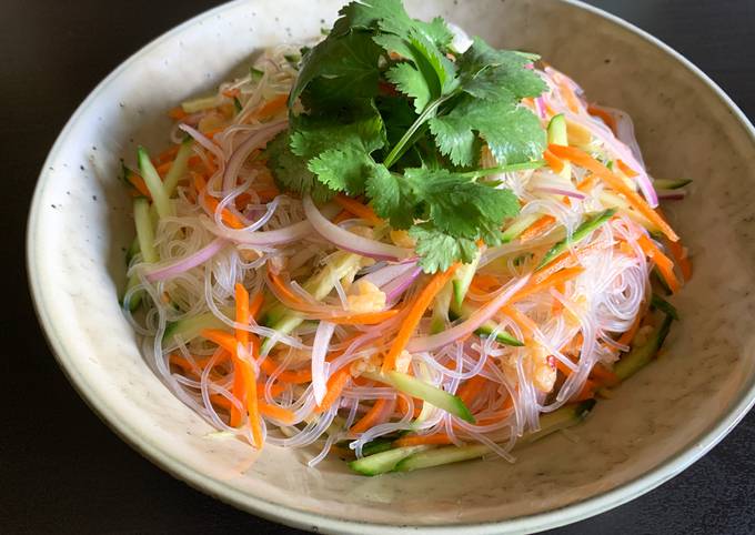 A picture of Harusame Salad with Dried Shrimps.