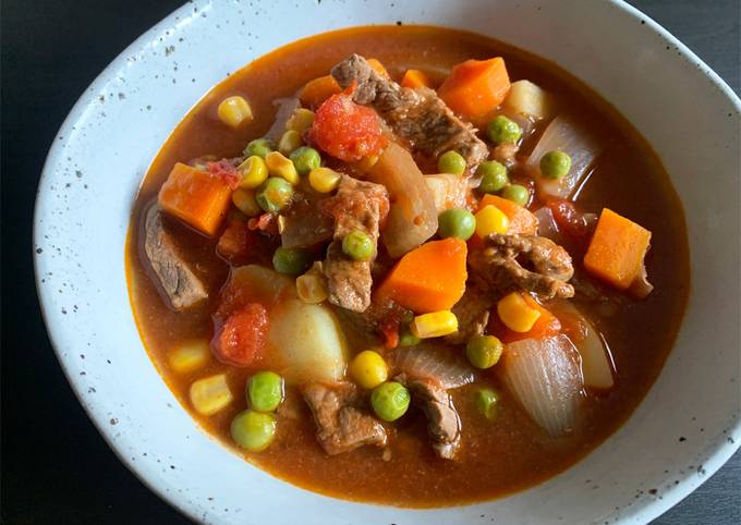 A picture of Simple Beef & Vegetable Soup.