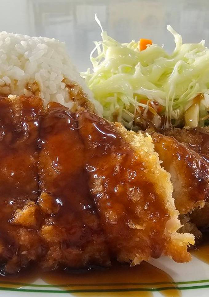 รูปของ ข้าวไก่ทอดราดซอสเทริยากิ