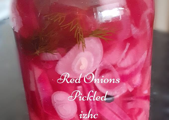 A picture of 🧄🌿🧅Red Onion Pickle🧅🌿🧄.