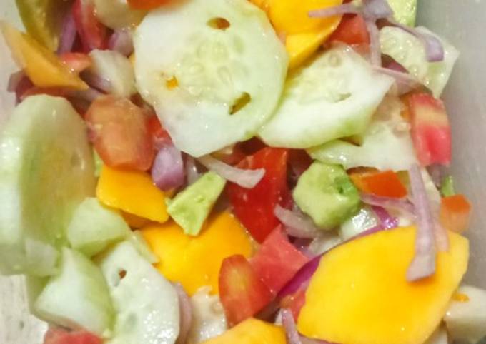 A picture of Mango vegetable salad 🥗.