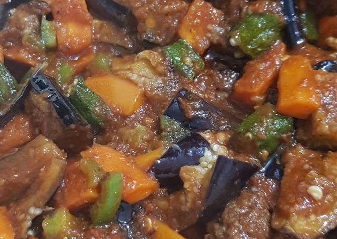 A picture of MEAT BALLS CURRY MIXED WITH VEGGIES#Mashujaarecipe.