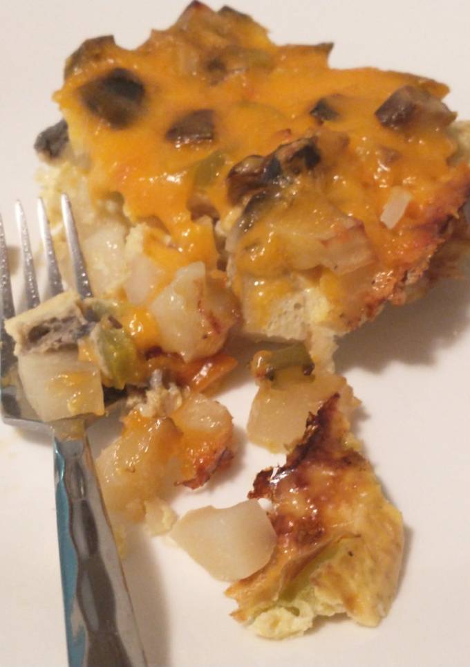 A picture of Hash Brown Breakfast Casserole.